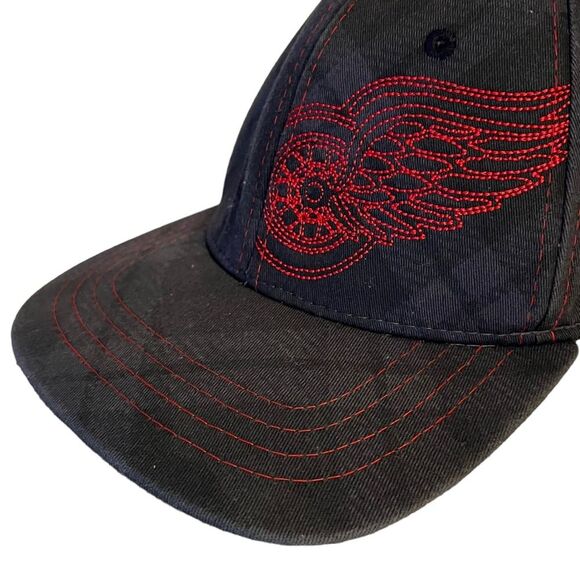 Rare Vintage Detroit Red Wings Zephyr cap with Z fit Official NHL - Picture 2 of 12